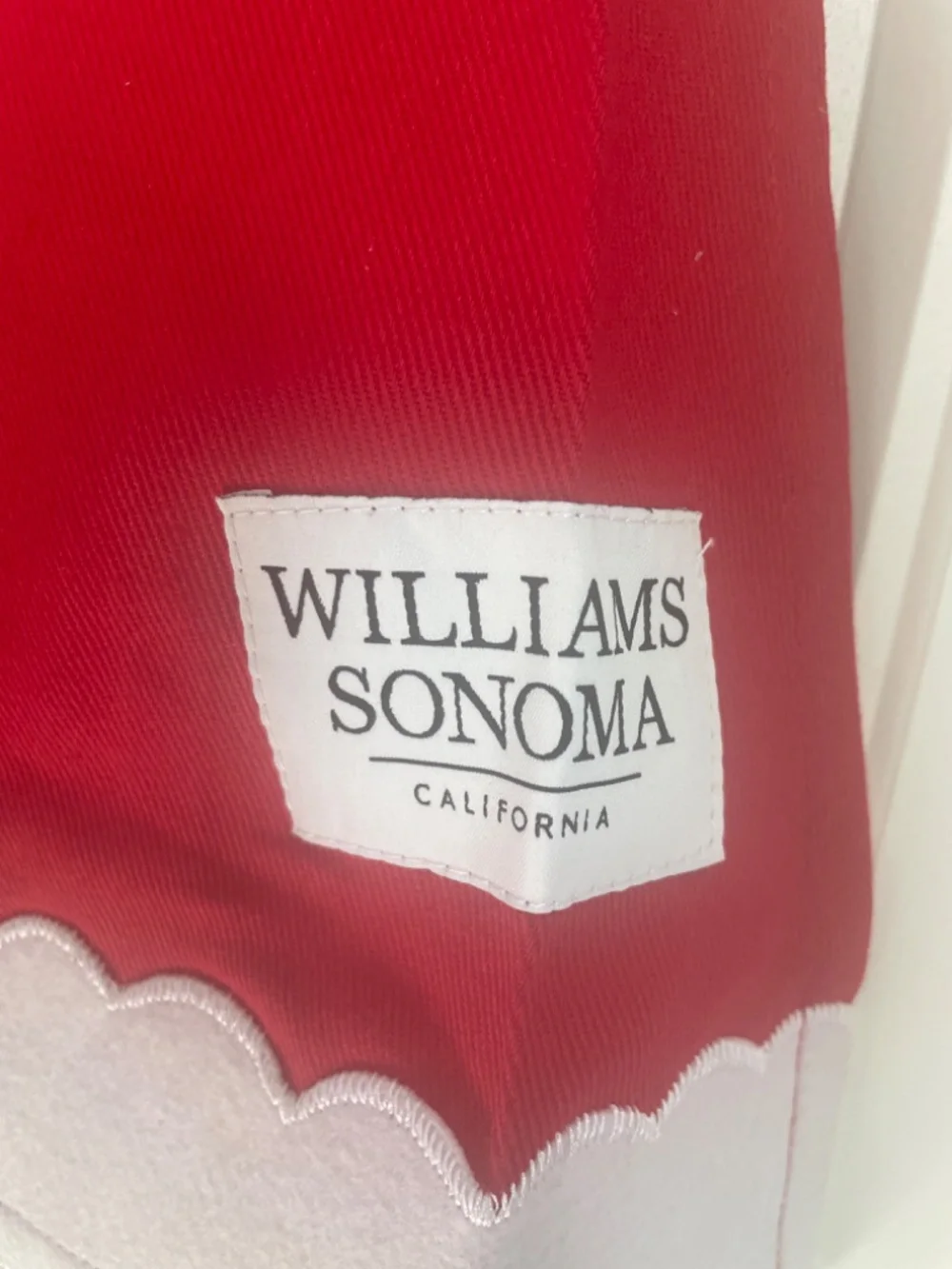 Williams Sonoma Mrs. Claus Host Apron -- Adult Size